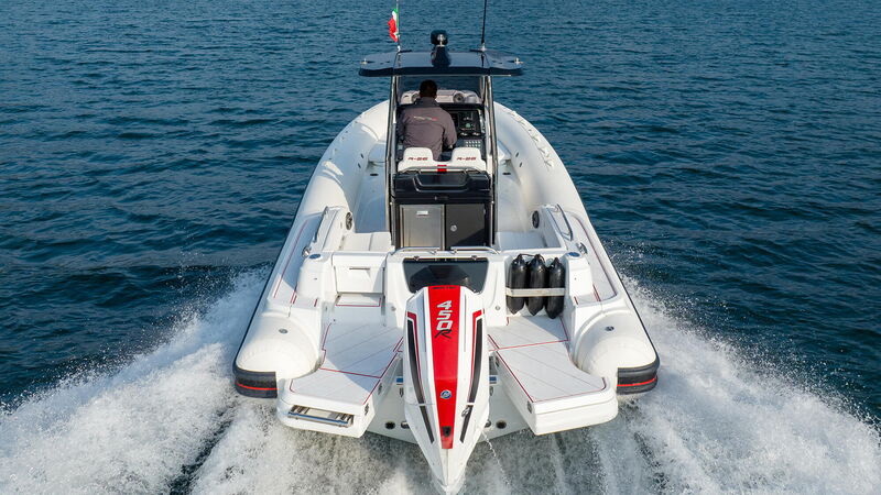 R-Evolution 26