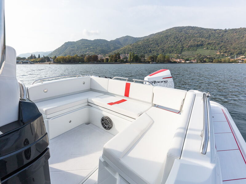 R-Evolution 26