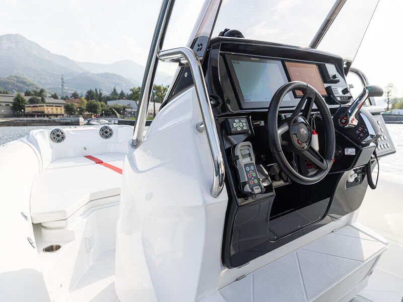 R-Evolution 26