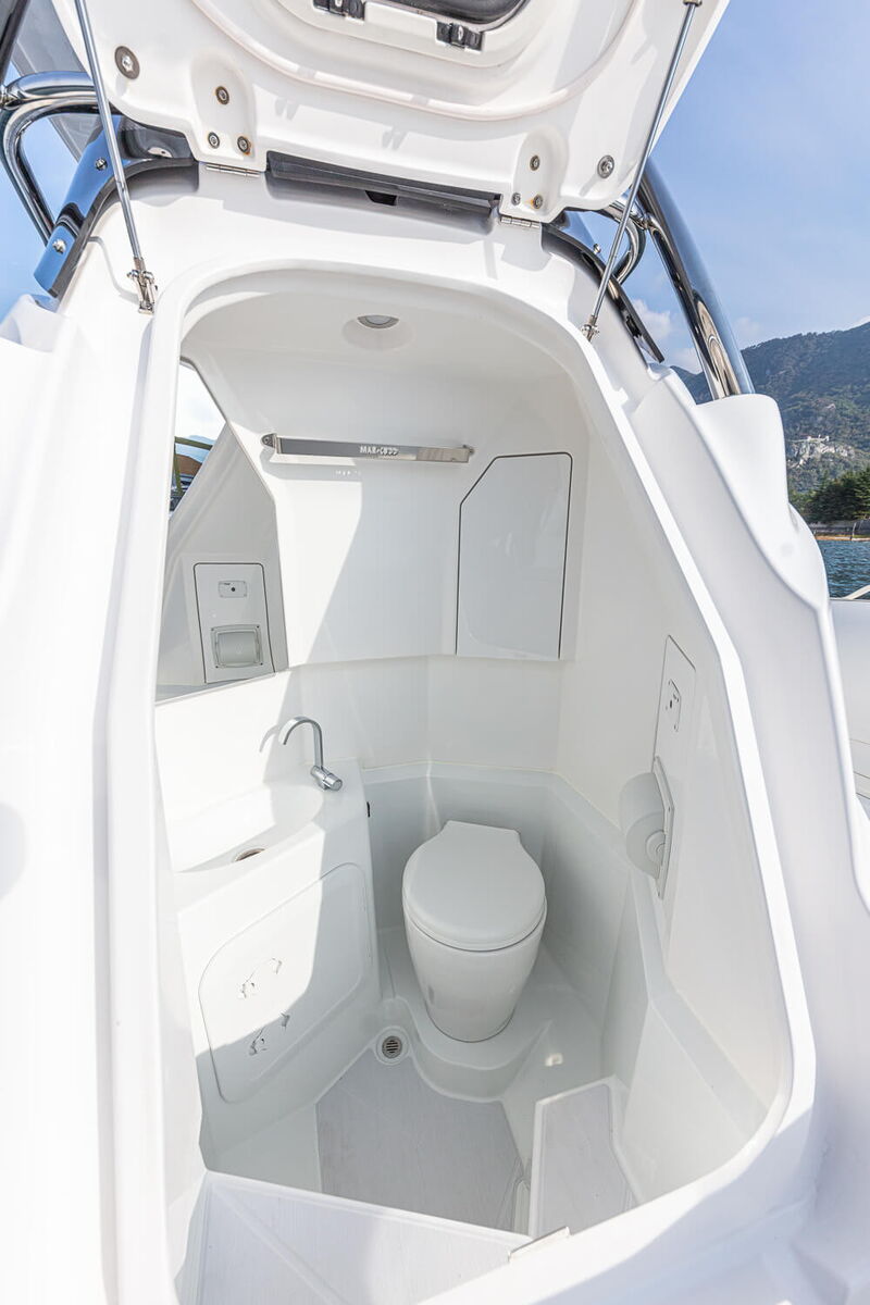 R-Evolution 26