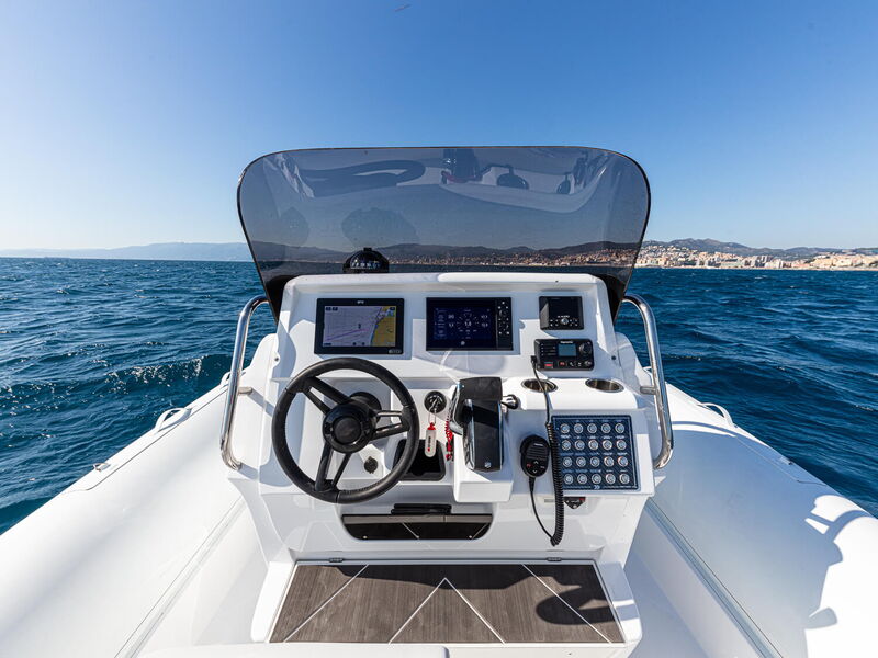 R-Evolution 26