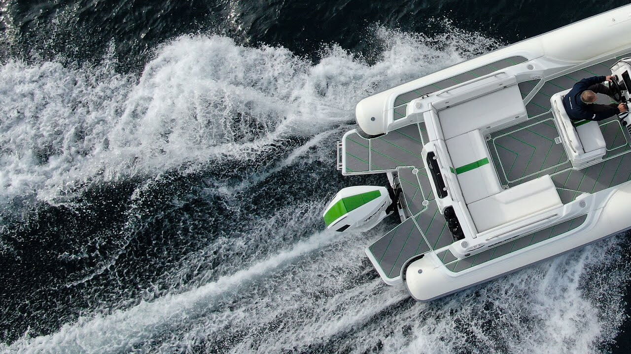 R-Evolution 26